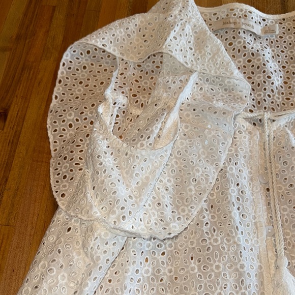 bishop + young White Eyelet Ruffle Top Large - Picture 5 of 7
